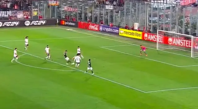 Jeriel de Santis falló el gol que le habría dado la victoria a Alianza Lima. Jeriel de Santis falló el gol que le habría dado la victoria a Alianza Lima.