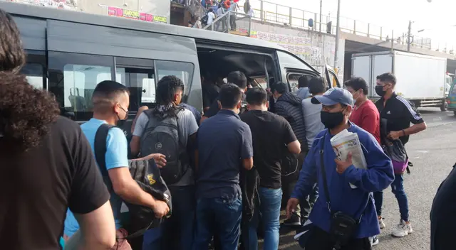 Cobradores de combi pueden llevarse un gran dinero por jornada. Míralo aquí. Cobradores de combi pueden llevarse un gran dinero por jornada. Míralo aquí.