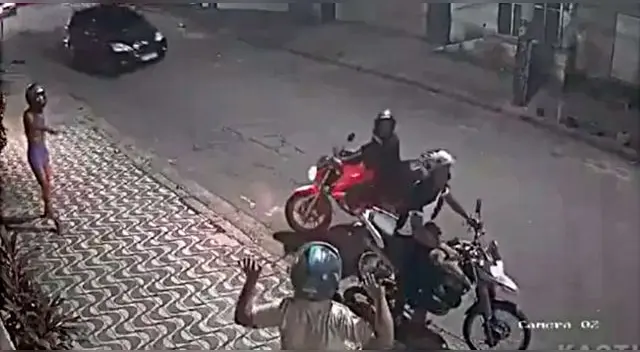 El conductor trató de evitar el robo y atropelló al ladrón.