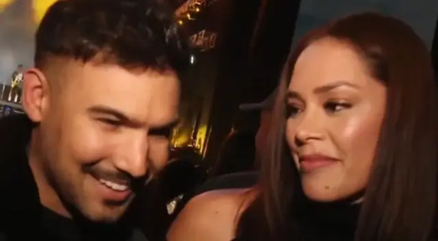 Karen Schwarz se luce en concierto con Ezio Oliva y lanza advertencia. Karen Schwarz se luce en concierto con Ezio Oliva y lanza advertencia.