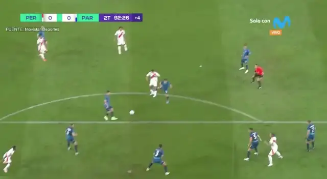 Perú vs. Paraguay: el casi gol de Edison Flores