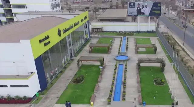 Sunedu brindó el licenciamiento a 95 universidades y dos escuelas de posgrado. Sunedu brindó el licenciamiento a 95 universidades y dos escuelas de posgrado.