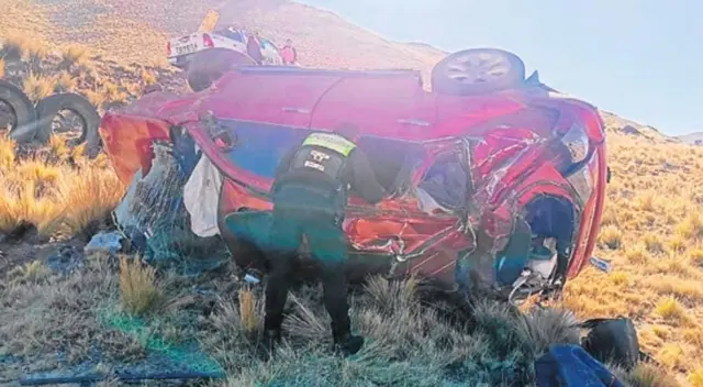 Accidente de tránsito cobra la vida de una madre de familia en la carretera Juliaca - Arequipa. Accidente de tránsito cobra la vida de una madre de familia en la carretera Juliaca - Arequipa.