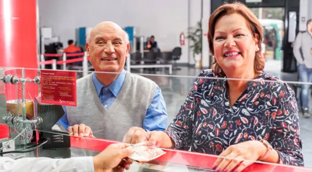 El Gobierno de Dina Boluarte ha aprobado el Decreto Supremo N.º 002-2024-EF, que destina más de 60 millones de soles para financiar este aumento. El Gobierno de Dina Boluarte ha aprobado el Decreto Supremo N.º 002-2024-EF, que destina más de 60 millones de soles para financiar este aumento.