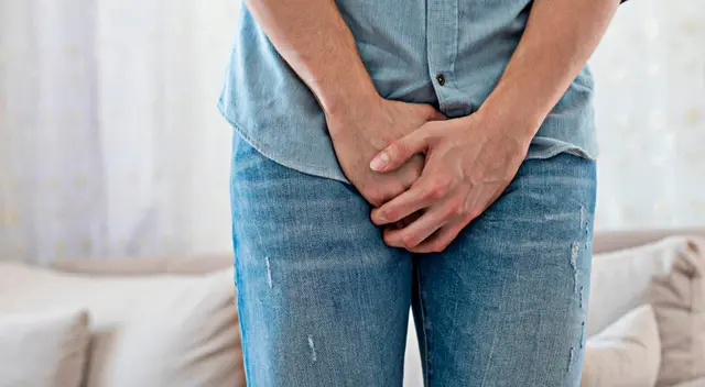 El paciente fue trasladado de urgencia al hospital sintiendo una sensación de ardor muy fuerte en el pene. El paciente fue trasladado de urgencia al hospital sintiendo una sensación de ardor muy fuerte en el pene.