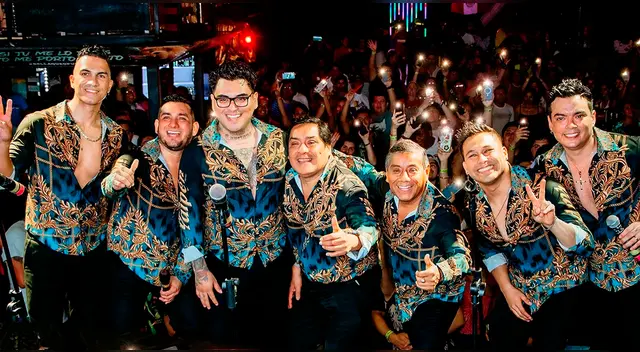 Hermanos Yaipén junto a Camaguey en un escenario.