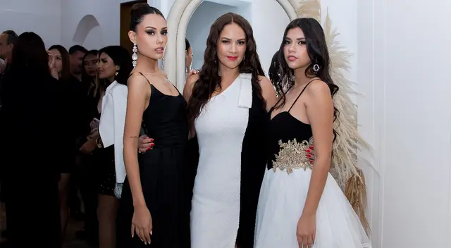 Marina Mora festejó su 20° aniversario Marina Mora festejó su 20° aniversario