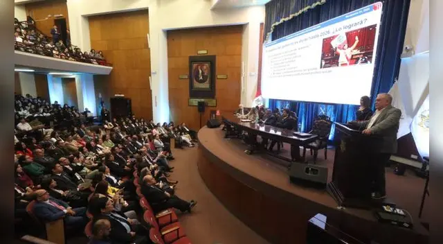 Destacados panelistas abordaron el impacto de la inseguridad y la fragmentación política. Fuente: Difusión.