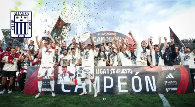 Universitario manda PICANTE mensaje y sus hinchas lo celebran con comentarios peculiares.