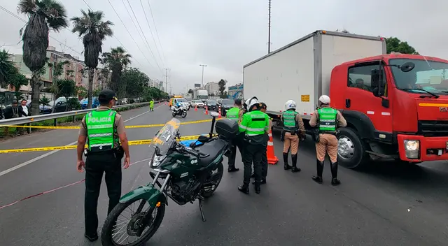 Accidente de tránsito deja un motociclista muerto en la Panamericana Norte.
