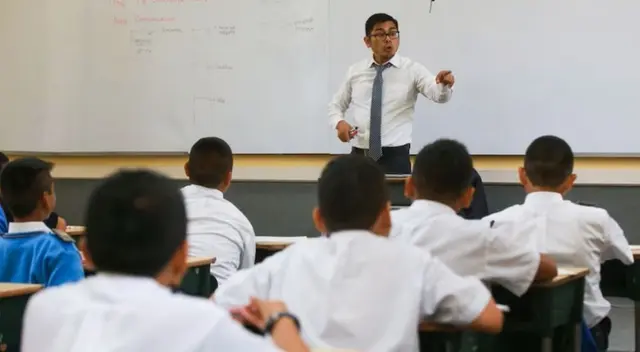 Conoce si los escolares tendrán que estudiar los sábados este 2025.