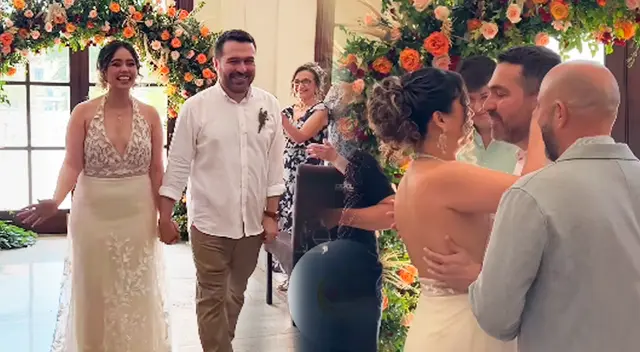 Giacomo Bocchio tuvo una íntima boda con Brenda Dávila. Giacomo Bocchio tuvo una íntima boda con Brenda Dávila.