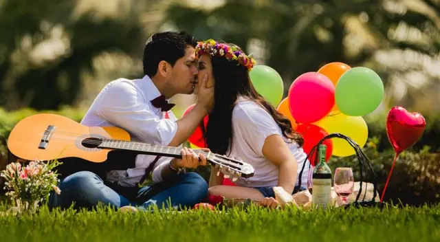 Este viernes 14 de febrero, miles de parejas se reúnen para celebrar el amor en su máxima expresión. Entre detalles, sonrisas y promesas, San Valentín 2025 se convierte en el escenario perfecto para compartir momentos inolvidables. Este viernes 14 de febrero, miles de parejas se reúnen para celebrar el amor en su máxima expresión. Entre detalles, sonrisas y promesas, San Valentín 2025 se convierte en el escenario perfecto para compartir momentos inolvidables.