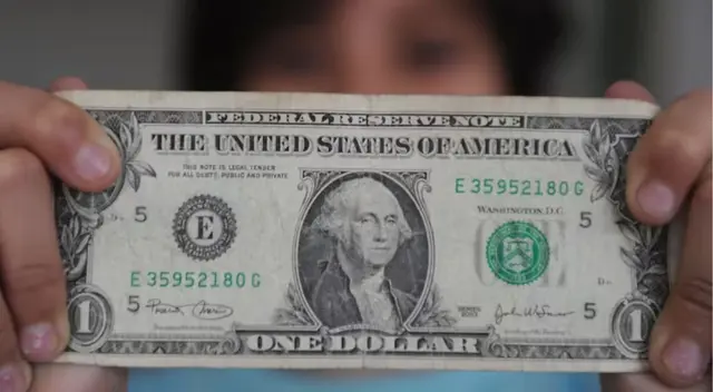 En el mundo de la numismática, hay varios factores que pueden incrementar el valor de un billete. Entre ellos se encuentran la rareza, la demanda y el estado de conservación. En el mundo de la numismática, hay varios factores que pueden incrementar el valor de un billete. Entre ellos se encuentran la rareza, la demanda y el estado de conservación.