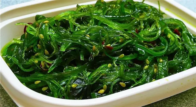 Lo encuentras en la naturaleza, nutre tu cuerpo y esconde propiedades medicinales sorprendentes.