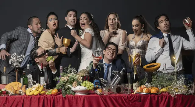 Andrea Luna vuelve a los escenarios junto a Laly Goyzueta, para protagonizar "Tengo un Matri".