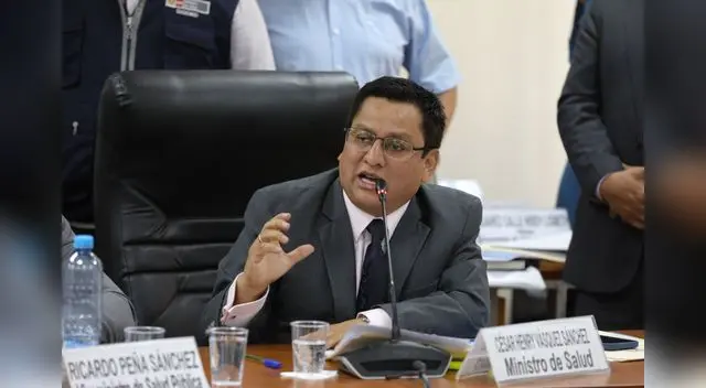 Ministro de Salud garantizó el abastecimiento y la calidad de los sueros fisiológicos Ministro de Salud garantizó el abastecimiento y la calidad de los sueros fisiológicos