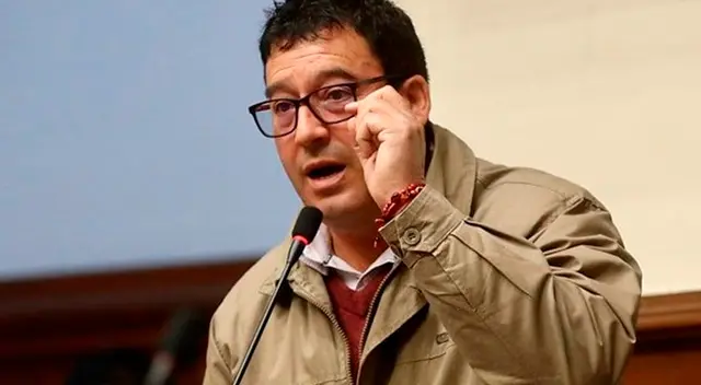 Congresista Edwin Martínez EXIGE que criminales peruanos ACABEN con los delincuentes extranjeros
