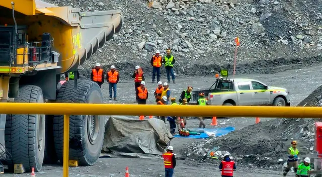 Trabajadores de Antamina intentaron auxiliar a sus compañeros.