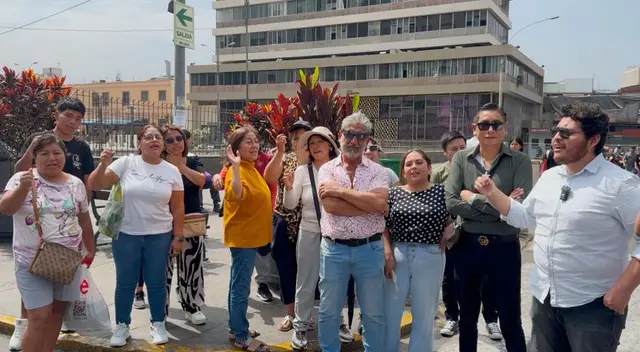 Comerciantes de Mesa Redonda protestan contra alcalde de Lima.