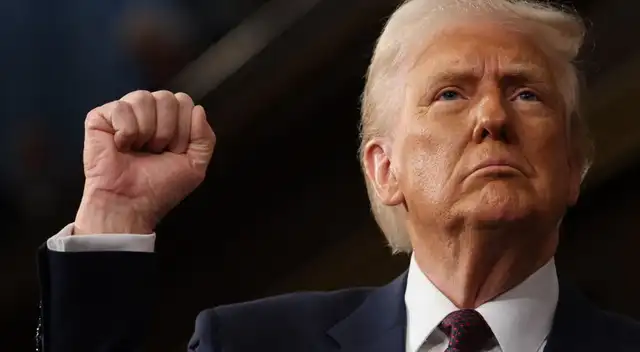 Trump sube aranceles al 100% para películas foráneas.