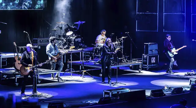 Cementerio Club regresa por todo lo alto y con nueva producción. Cementerio Club regresa por todo lo alto y con nueva producción.