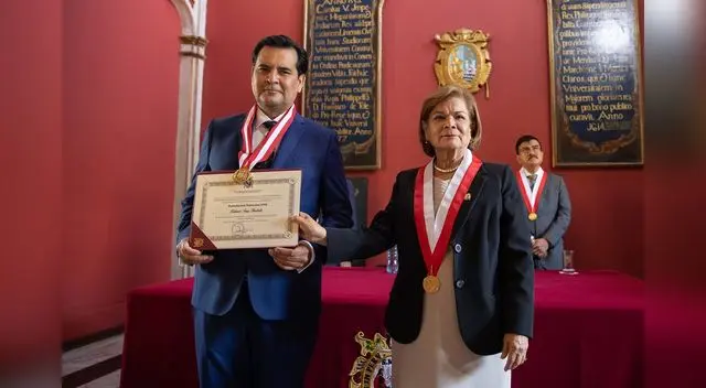 Presidente del IPD junto a rectora de la UNMSM