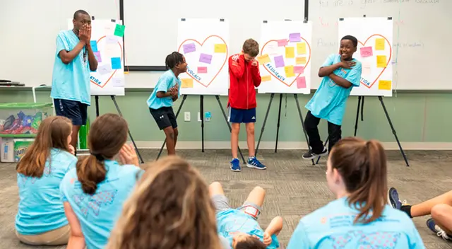 El Blank Center lanza en Perú su primer campamento para niños que tartamudean El Blank Center lanza en Perú su primer campamento para niños que tartamudean