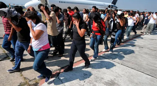 La plataforma que planea deportar de USA a un millón de personas al año.