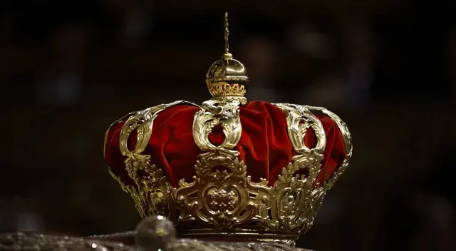 Descubre si tu apellido revela un linaje 100% de la Corona Española.