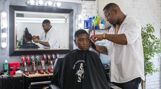 ¿Quieres emprender en estética o peluquería? Aquí te contamos qué exige el mercado peruano.