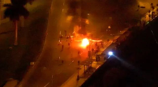 Hombre se prende en fuego al intentar evitar ser desalojado en Chorrillos.