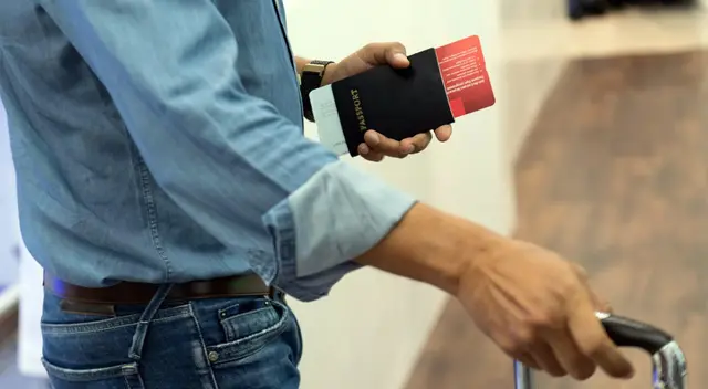 Europa exige nuevo permiso obligatorio para turistas.