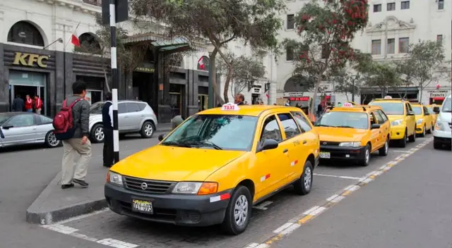 Descubre cuál es la multa que debes pagar por no pintar tu auto de amarillo. Descubre cuál es la multa que debes pagar por no pintar tu auto de amarillo.