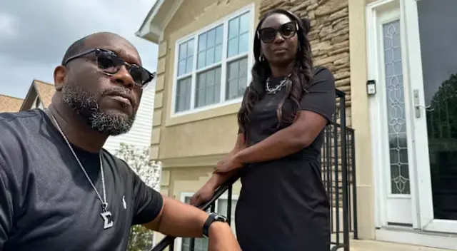 Corte Suprema permite a familia demandar al FBI por allanamiento erróneo. Corte Suprema permite a familia demandar al FBI por allanamiento erróneo.