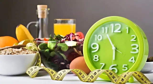 ¿Sabías que el horario en el que comes influye en tu metabolismo? Conoce los beneficios de la crononutrición.