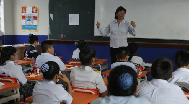 Conoce aquí si habrá clases escolares con normalidad este jueves 19 de junio a nivel nacional tras paro de transportistas. Conoce aquí si habrá clases escolares con normalidad este jueves 19 de junio a nivel nacional tras paro de transportistas.