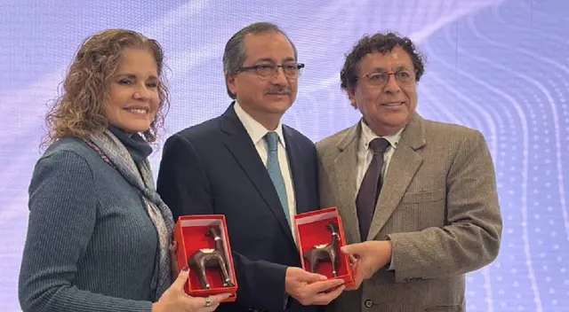 La alianza entre Caja Huancayo y CAVALI marca un hito en la transformación digital. La alianza entre Caja Huancayo y CAVALI marca un hito en la transformación digital.