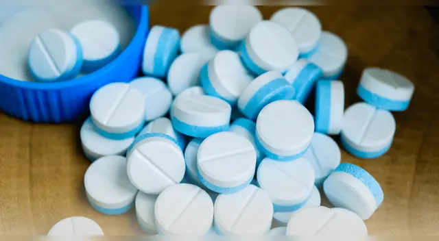 Convierten plástico en paracetamol con la ayuda de una bacteria.