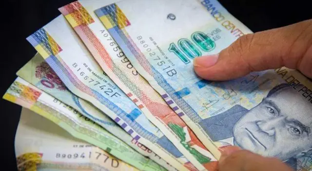 Según lo indicado en el convenio colectivo 2025-2026, se ha confirmado la entrega de un aumento salarial y bono de 600 soles a trabajadores de salud en 2026.