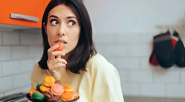 ¿Sufres de ansiedad? Conoce qué alimentos ayudan a controlarla y cómo mejorar tu estado emocional.