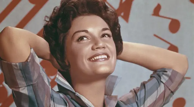 Dolor por la muerte de Connie Francis, estrella de los 60 y sensación reciente en TikTok.
