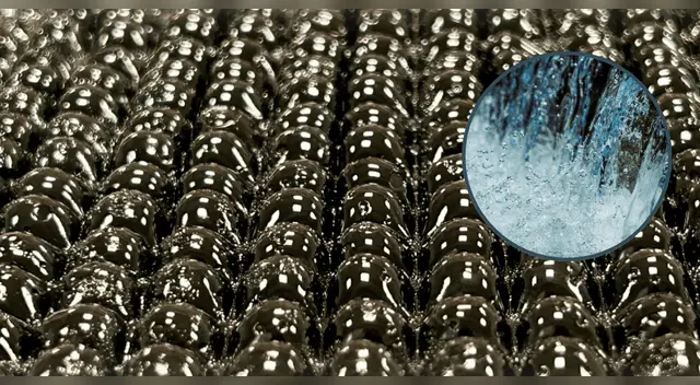 Científicos del MIT crean un novedoso dispositivo que transforma el aire en agua potable.