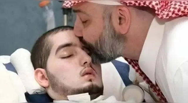 El príncipe saudí Al Waleed bin Khalid Al Saud falleció a los 36 años. En 2005 sufrió un terrible accidente que lo dejó en coma