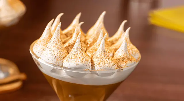 ¿Antojo de postre patrio? Aprende a preparar un suspiro a la limeña casero y delicioso