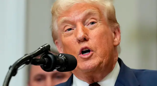 Trump sube aranceles por fentanilo y desata tensión diplomática.