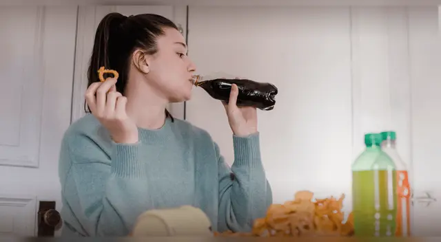 Estudio científico revela que cada vaso reduce la esperanza de vida 12 minutos.