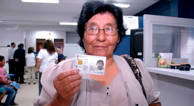 Conoce quiénes se verán beneficiados con la entrega del DNI electrónico.