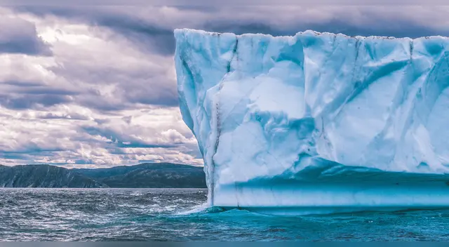 Investigadores descubren extrañas estructuras a 4.000 metros de profundidad en la Antártida. Investigadores descubren extrañas estructuras a 4.000 metros de profundidad en la Antártida.