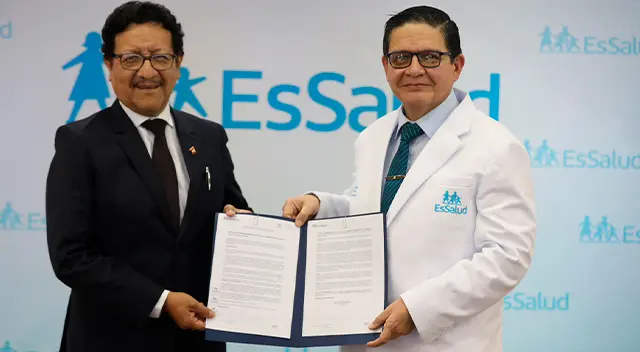 Martín Colca asume gerencia general de EsSalud tras cuestionamientos a Hernán García